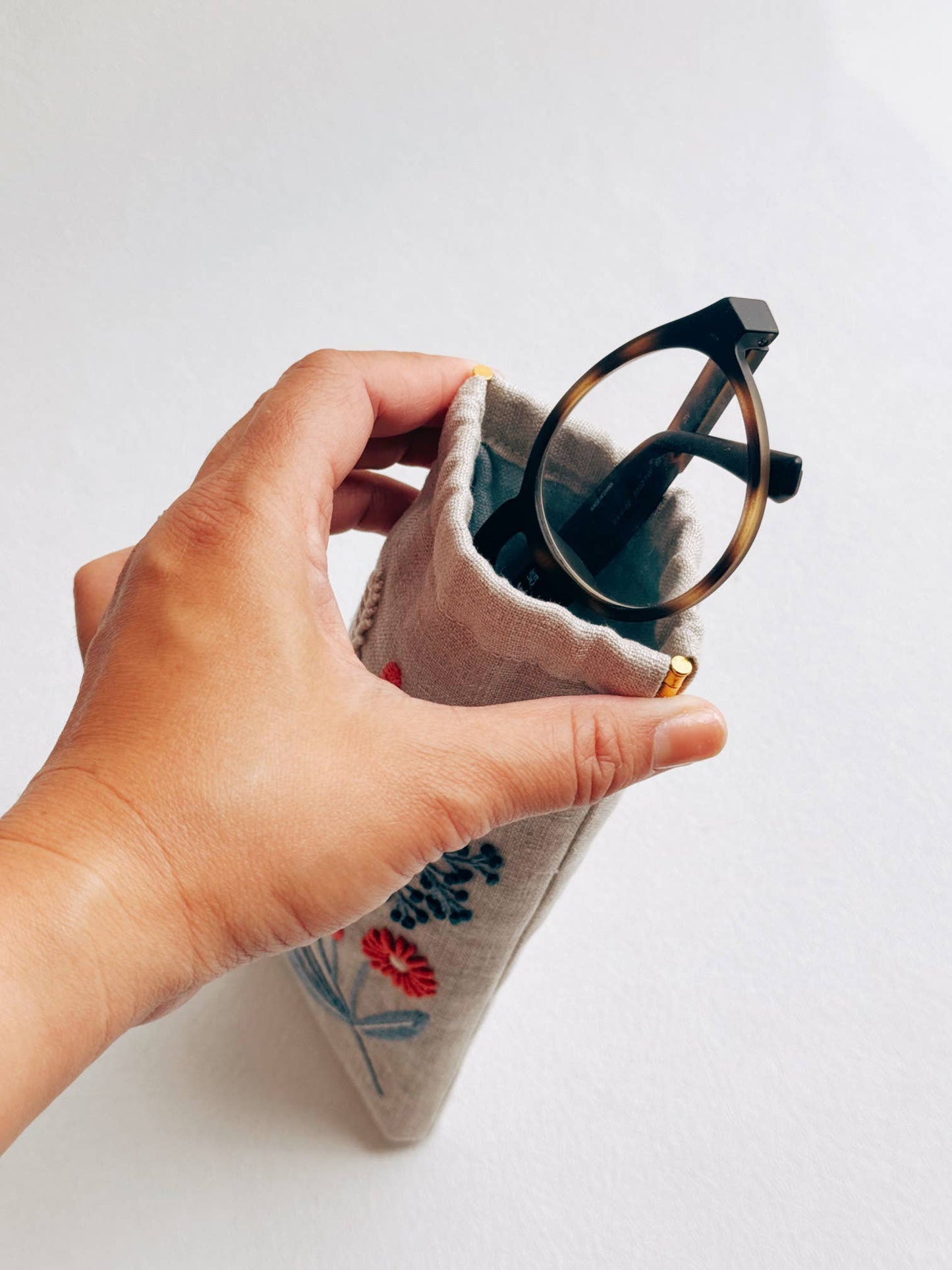 Wildflower Eyeglass Case Kit - Perrymans Books & Gifts