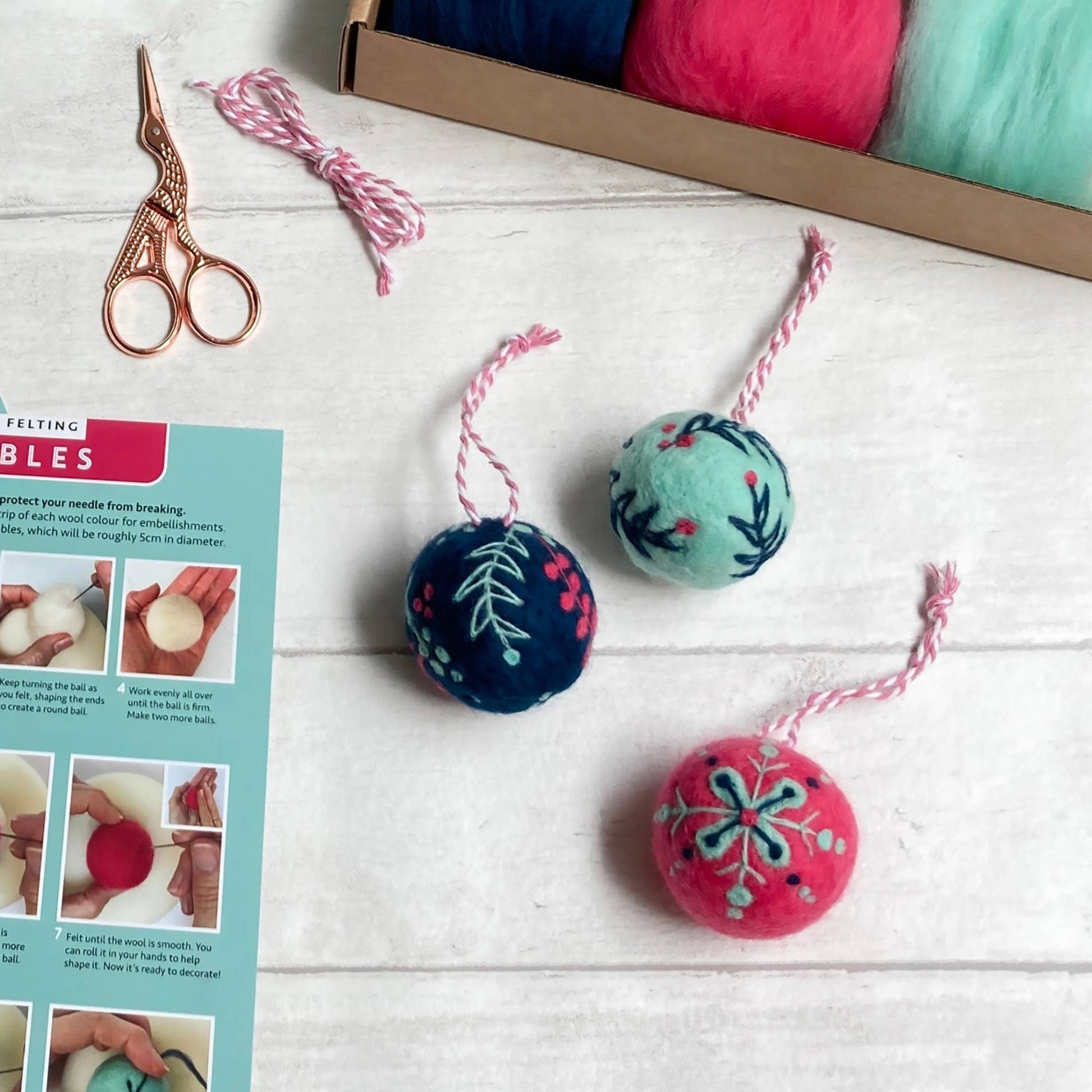 Bergin & Bath - Needle Felting Kit -  Christmas Baubles - Perrymans Books & Gifts