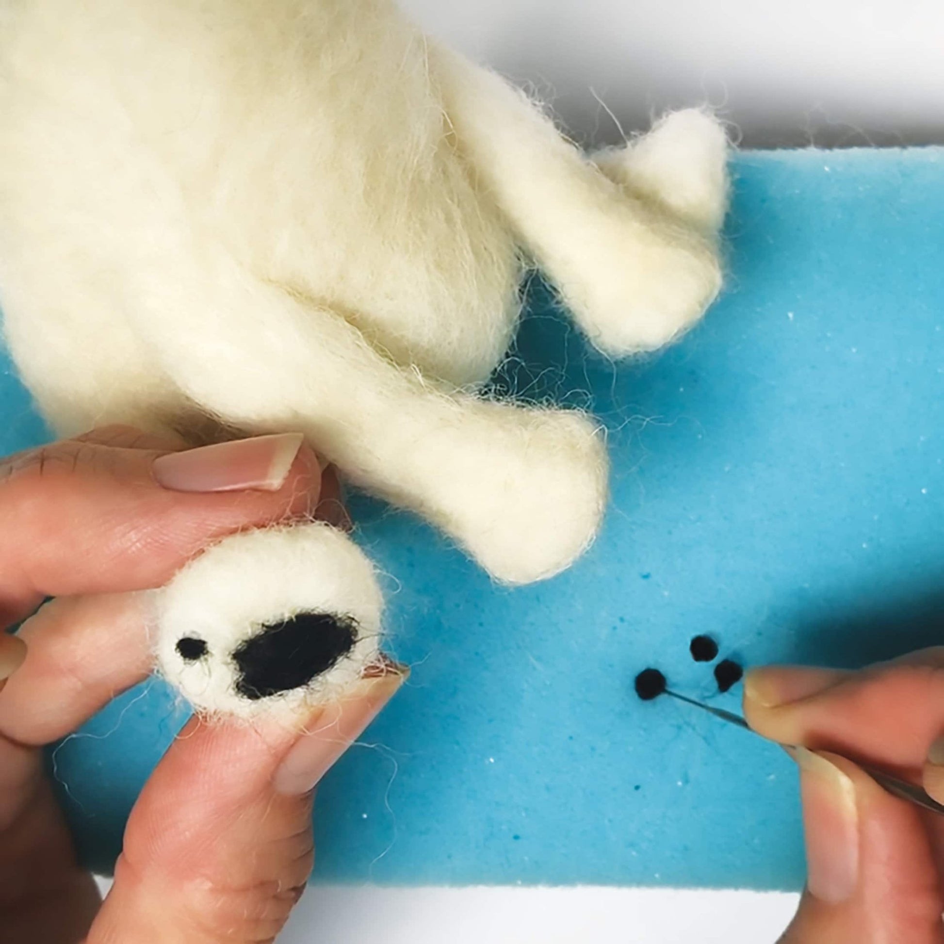 Bergin & Bath - Needle Felting Kit - Polar Bear - make your own polar bear. - Perrymans Books & Gifts