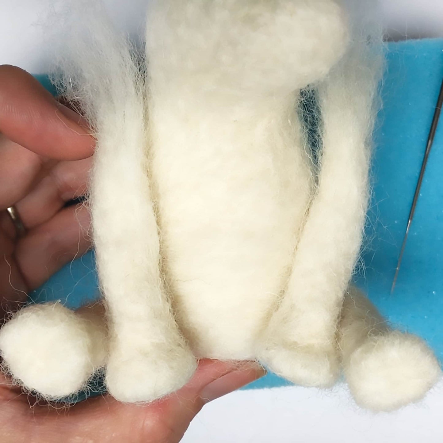 Bergin & Bath - Needle Felting Kit - Polar Bear - make your own polar bear. - Perrymans Books & Gifts