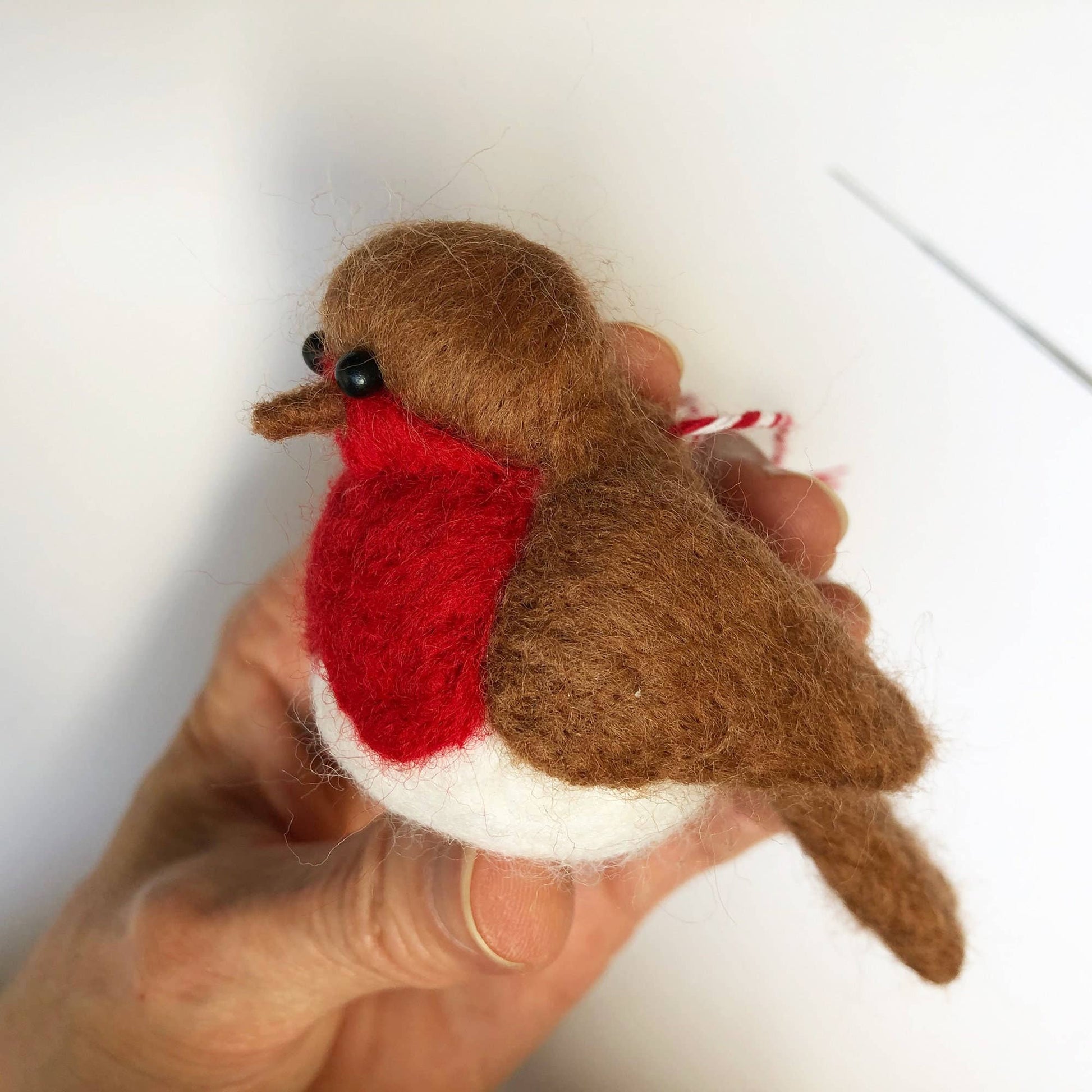 Bergin & Bath - Needle Felting Kit - Robins. Christmas craft kit for adults. - Perrymans Books & Gifts