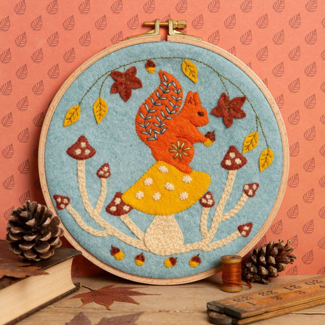 Felt Appliqué Hoop Kit - Red Squirrel - Perrymans Books & Gifts