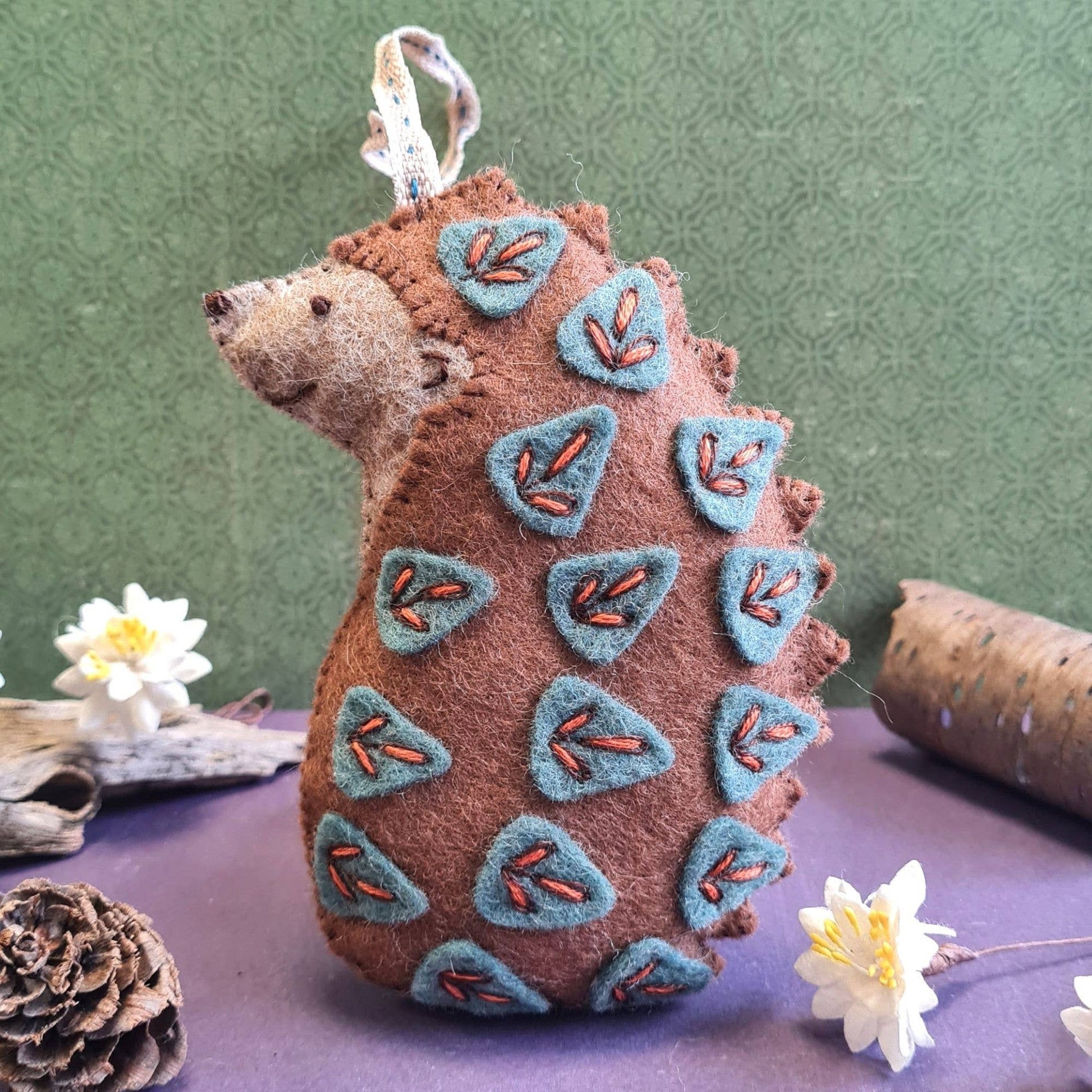 Felt Craft Mini Kit - Folk Hedgehog - Perrymans Books & Gifts