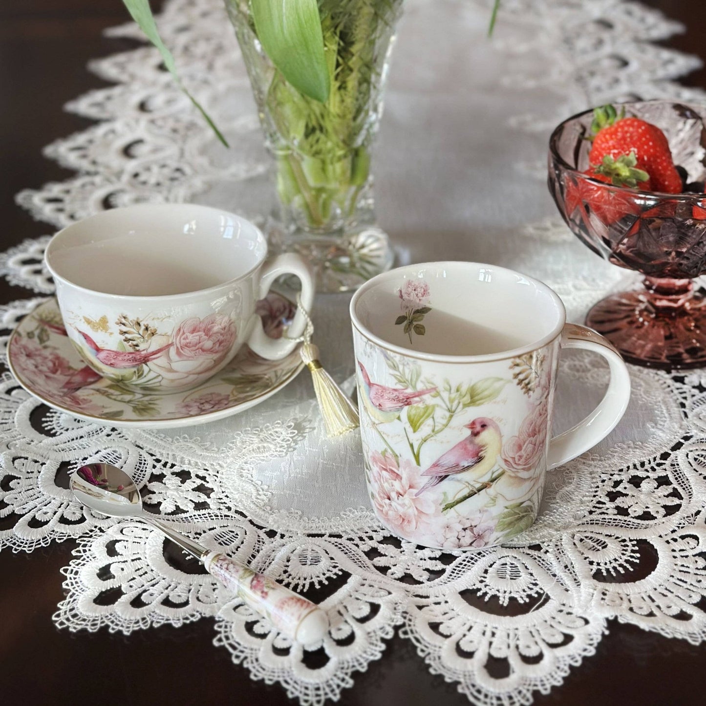 Garden Birds Porcelain Mug in Gift Box - Perrymans Books & Gifts