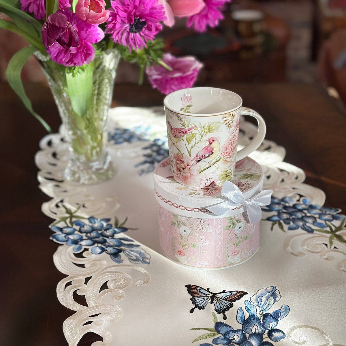 Garden Birds Porcelain Mug in Gift Box - Perrymans Books & Gifts