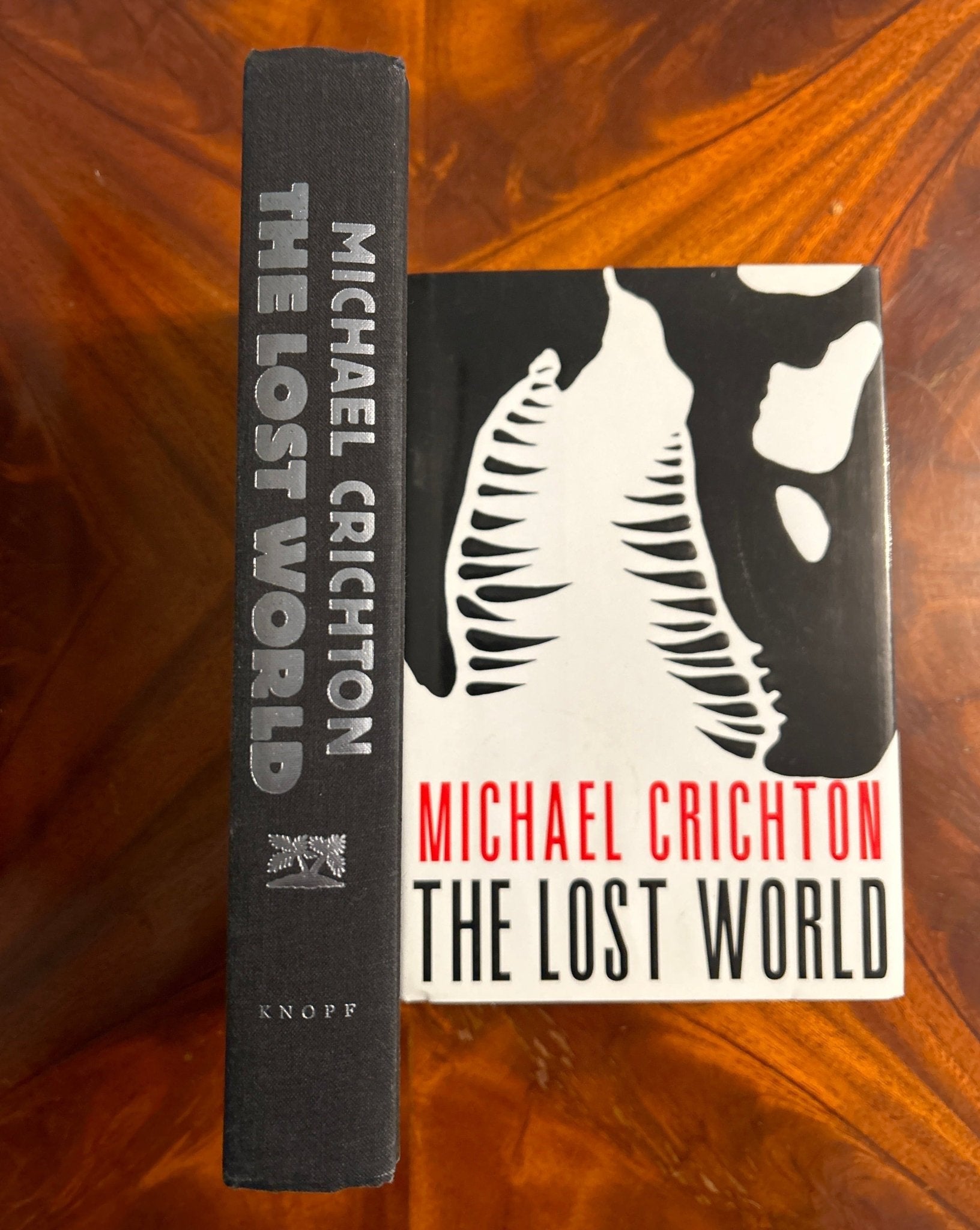 Michael Crichton - The Lost World - First Edition - Perrymans Books & Gifts