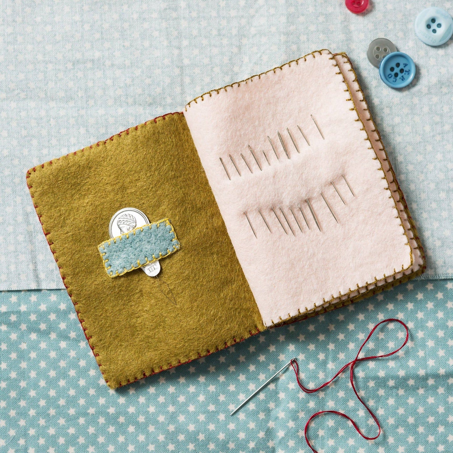 Needle Case Felt Craft Mini Kit - Corinne Lapierre Limited - Perrymans Books & Gifts